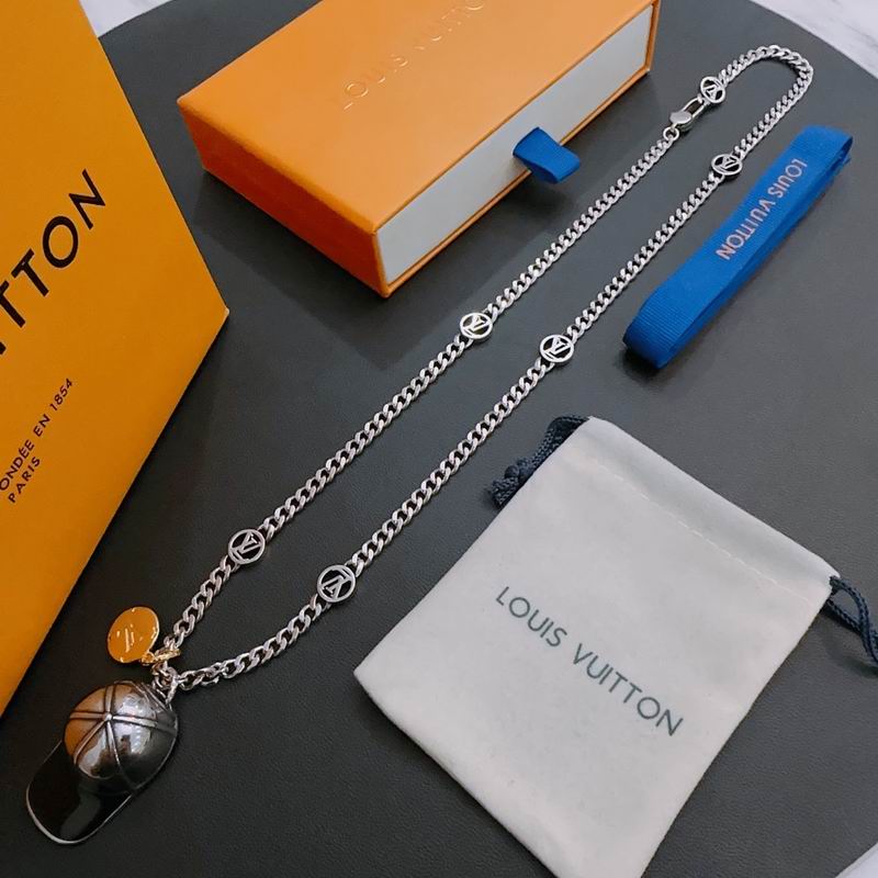 LV Necklace 03lyr539